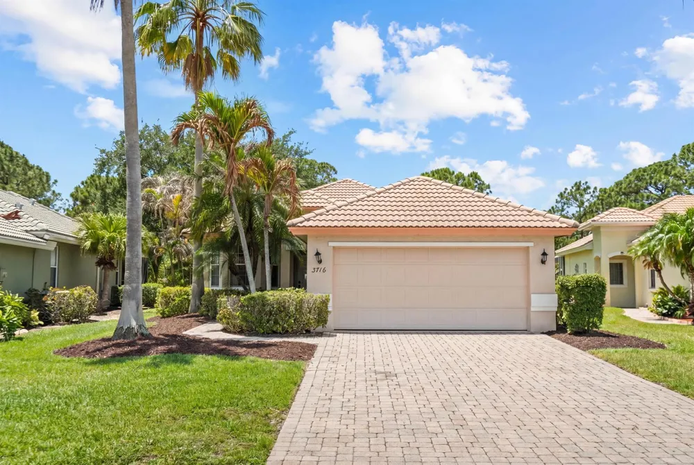 3716 NW Deer Oak Drive Jensen Beach, FL 34957