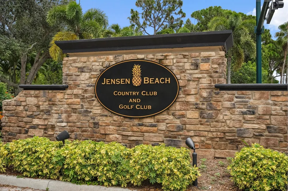 3716 NW Deer Oak Drive Jensen Beach, FL 34957
