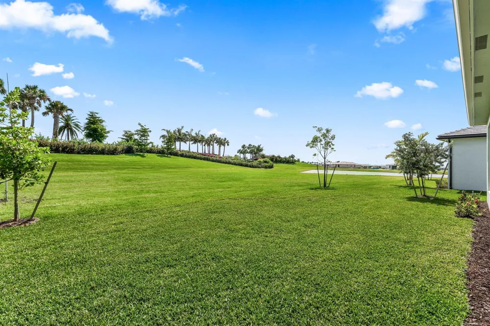 5105 Rivo Alto Circle Westlake, FL 33470