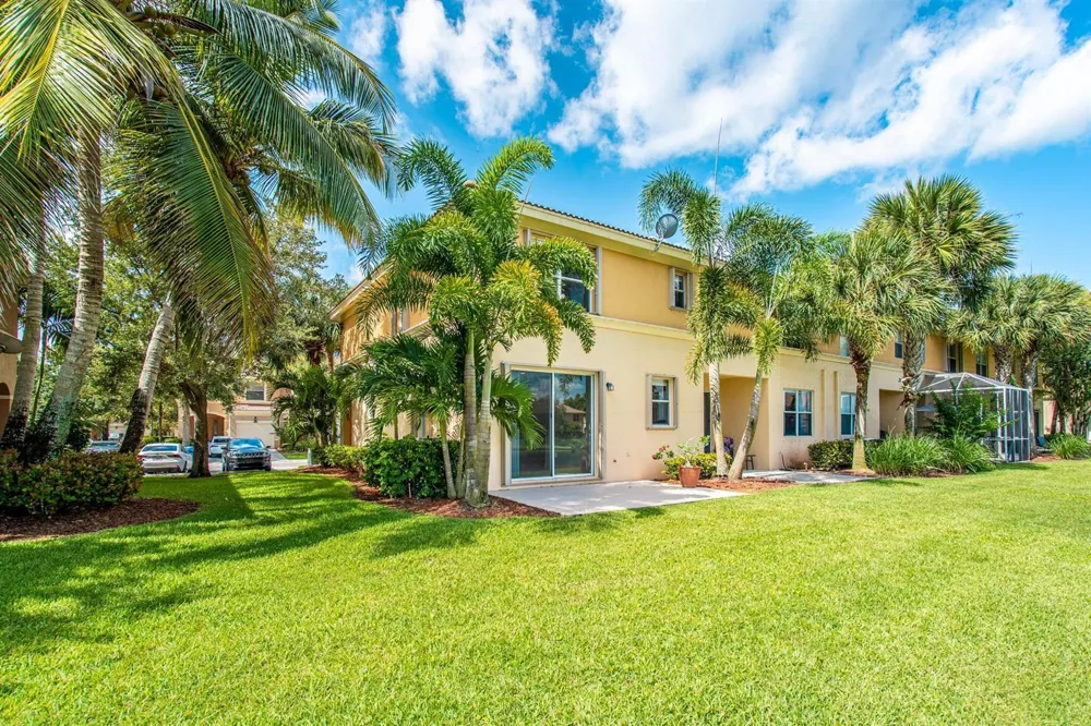 460 Rainbow Springs Terrace Royal Palm Beach, FL 33411