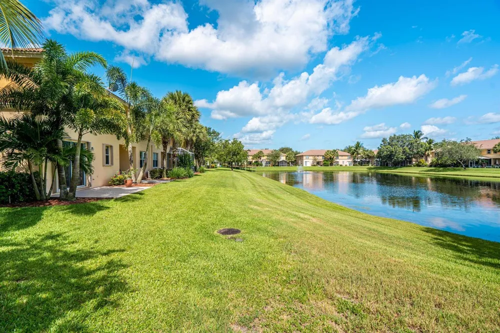 460 Rainbow Springs Terrace Royal Palm Beach, FL 33411