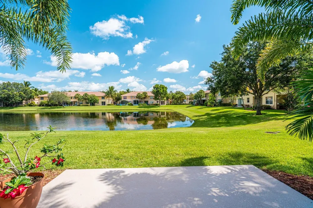460 Rainbow Springs Terrace Royal Palm Beach, FL 33411