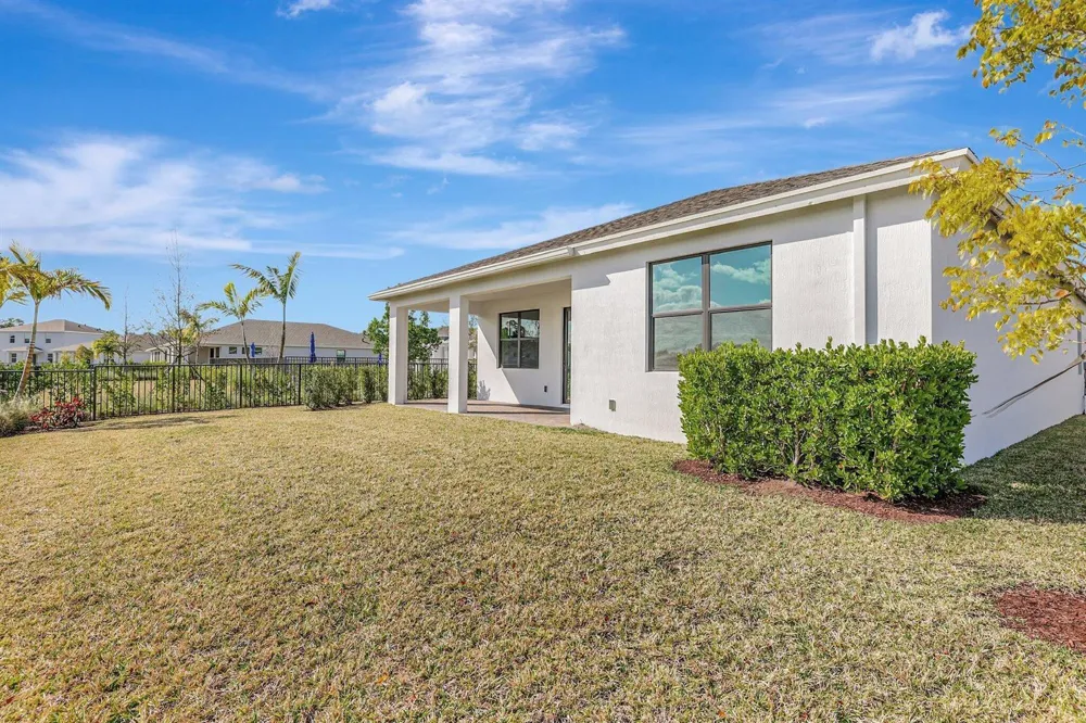 6007 SE Skyblue Circle Stuart, FL 34997