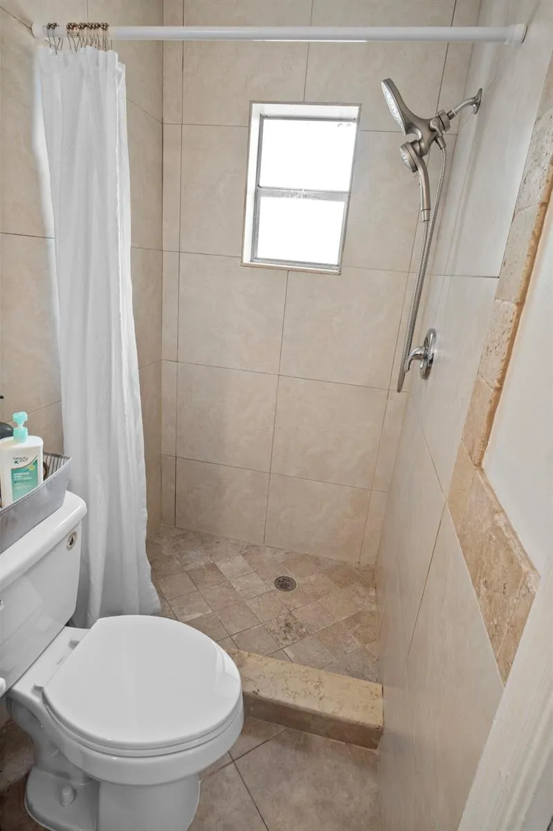 803 NE 2nd Avenue Delray Beach, FL 33444