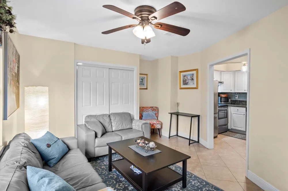 803 NE 2nd Avenue Delray Beach, FL 33444
