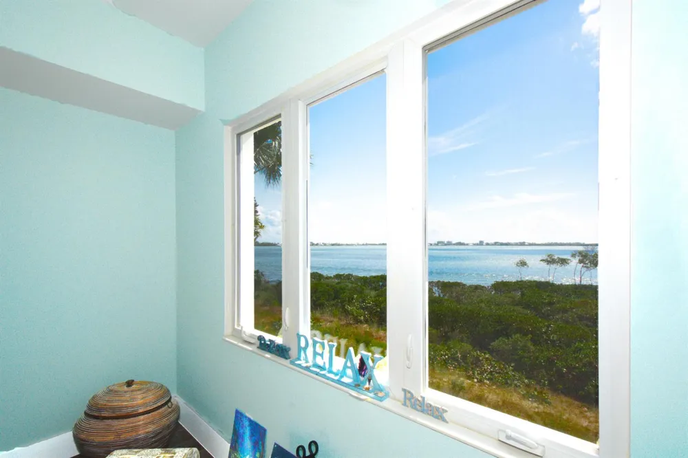 22 Harbour Isle Drive W #204 Fort Pierce, FL 34949