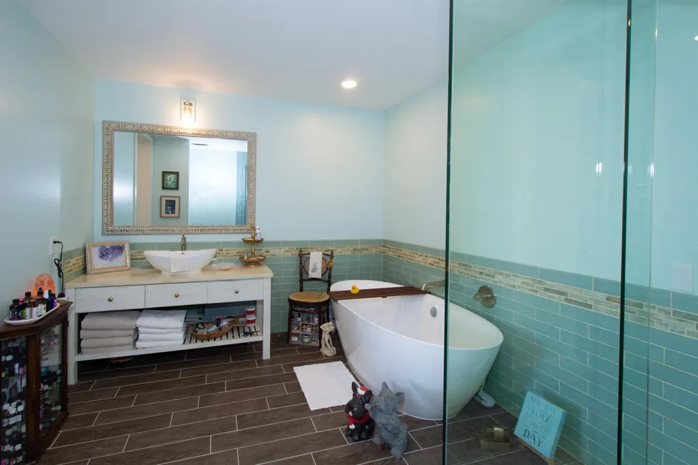 22 Harbour Isle Drive W #204 Fort Pierce, FL 34949