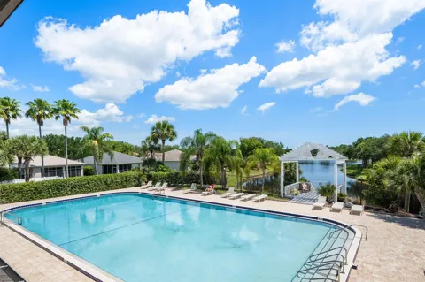 1336 Shoreline Circle