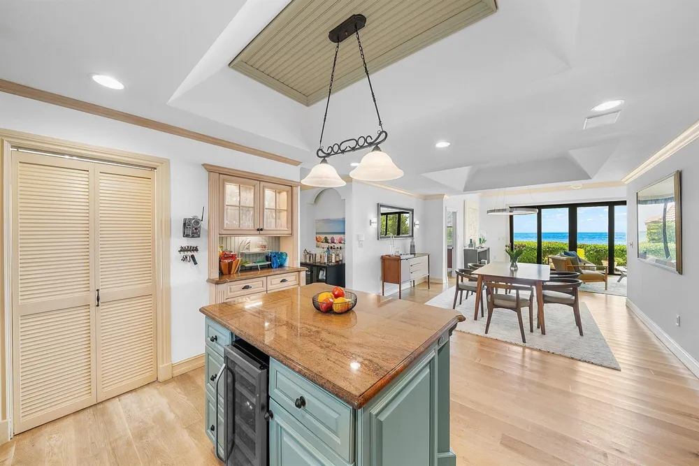 3951 Ocean Boulevard #101 Gulf Stream, FL 33483