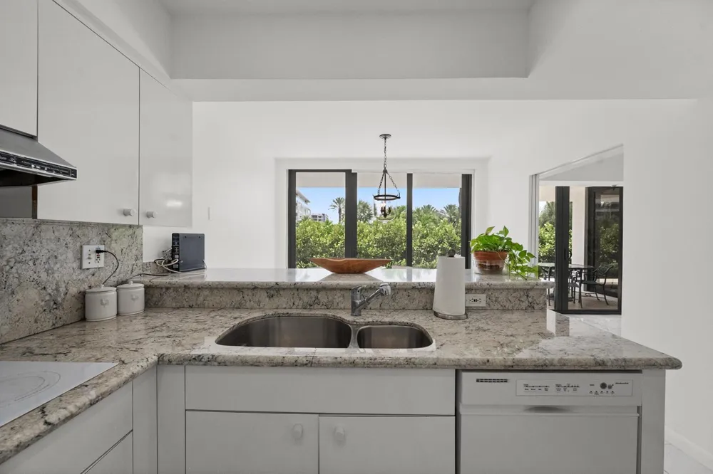 2580 S Ocean Boulevard #1a1 Palm Beach, FL 33480