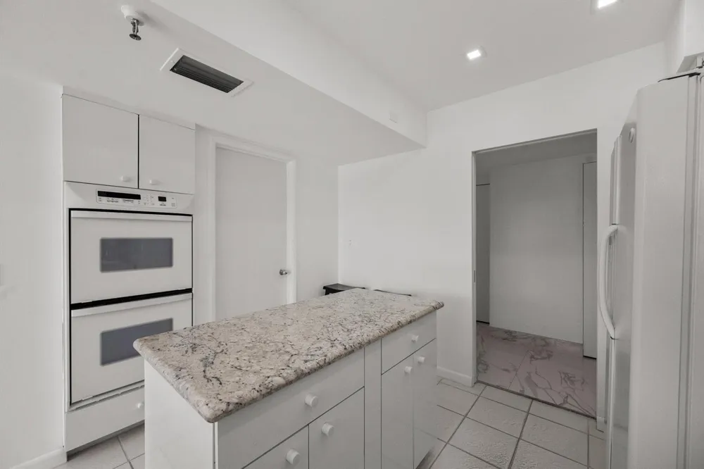 2580 S Ocean Boulevard #1a1 Palm Beach, FL 33480