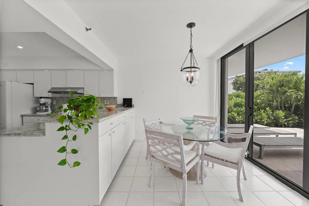 2580 S Ocean Boulevard #1a1 Palm Beach, FL 33480