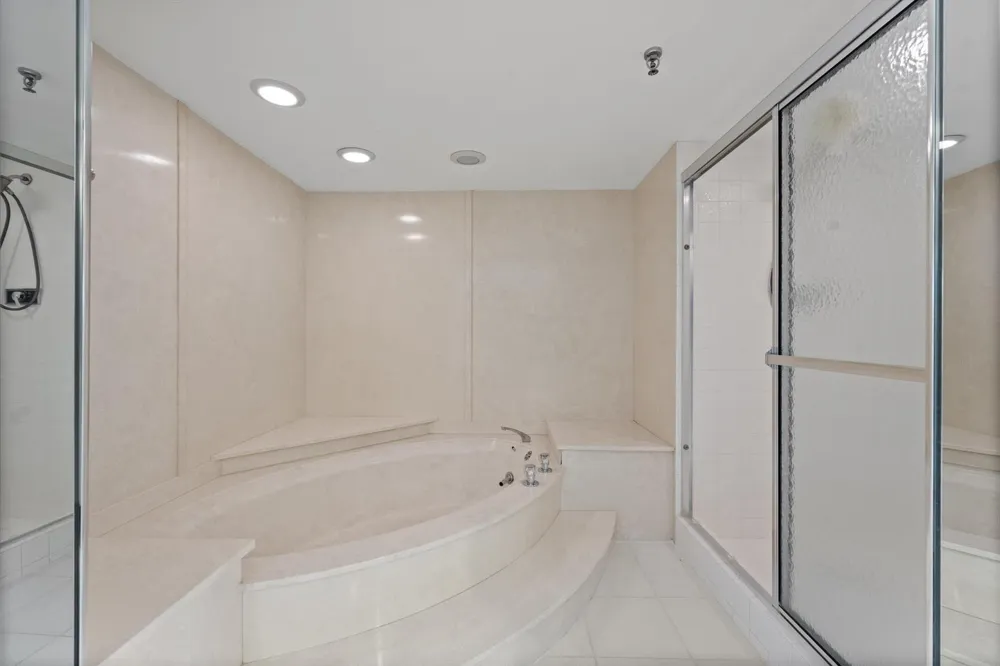 2580 S Ocean Boulevard #1a1 Palm Beach, FL 33480