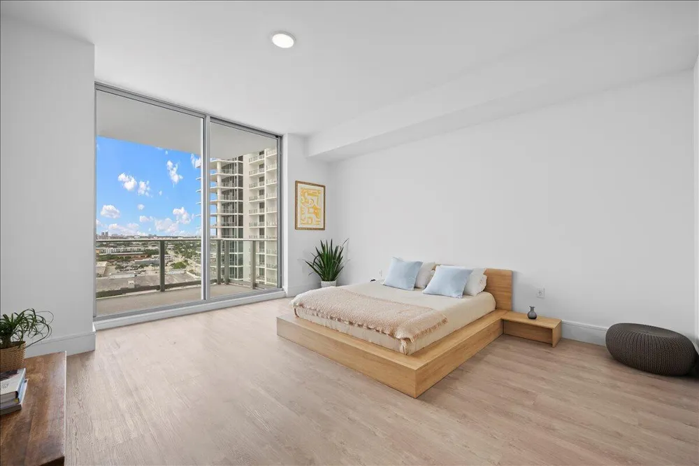 220 Lake Shore Drive #1207 Lake Park, FL 33403