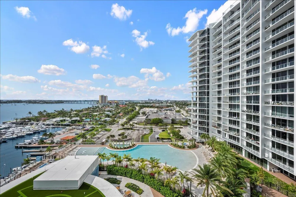 220 Lake Shore Drive #1207 Lake Park, FL 33403