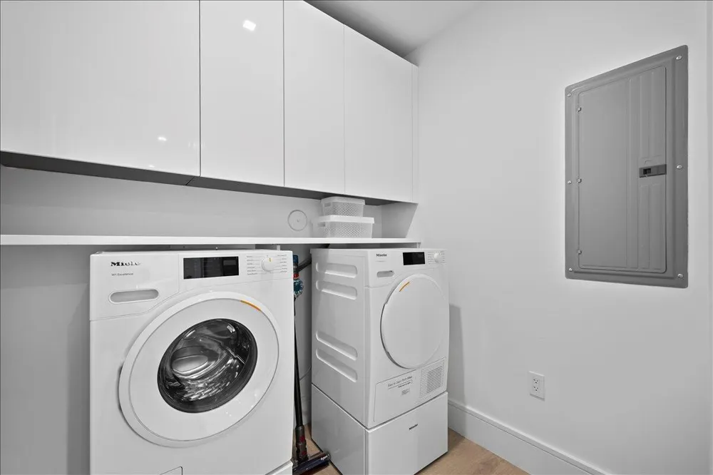 220 Lake Shore Drive #1207 Lake Park, FL 33403