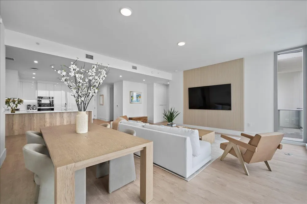 220 Lake Shore Drive #1207 Lake Park, FL 33403