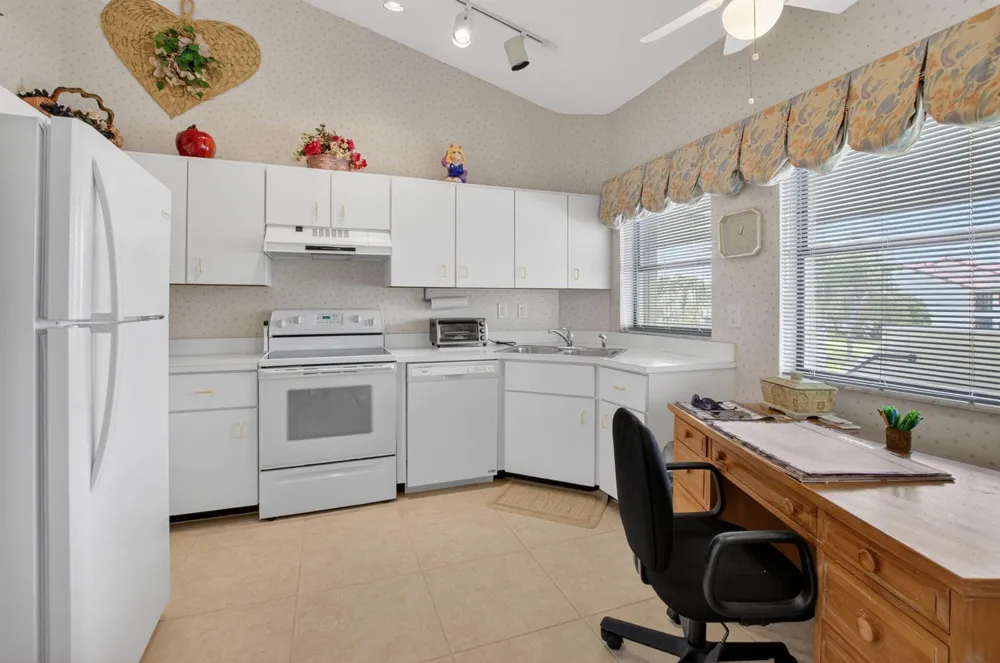 5907 Parkwalk Drive Boynton Beach, FL 33472