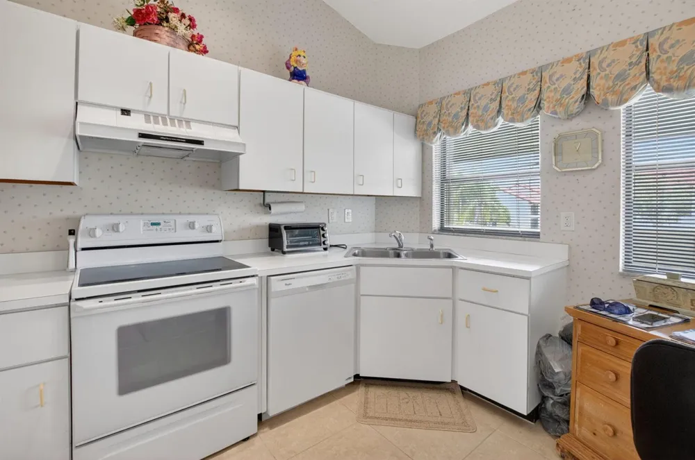 5907 Parkwalk Drive Boynton Beach, FL 33472