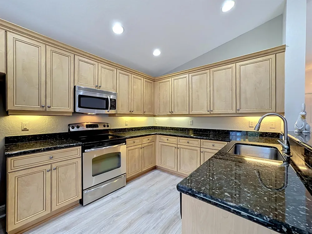 2045 Grey Falcon Circle SW Vero Beach, FL 32962