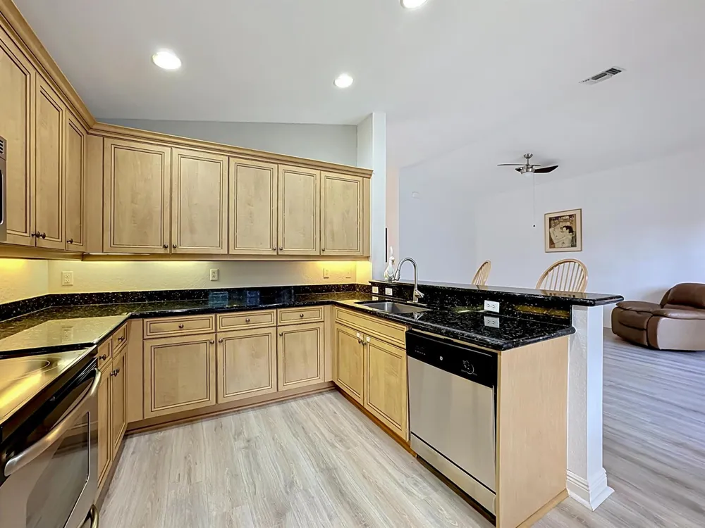 2045 Grey Falcon Circle SW Vero Beach, FL 32962