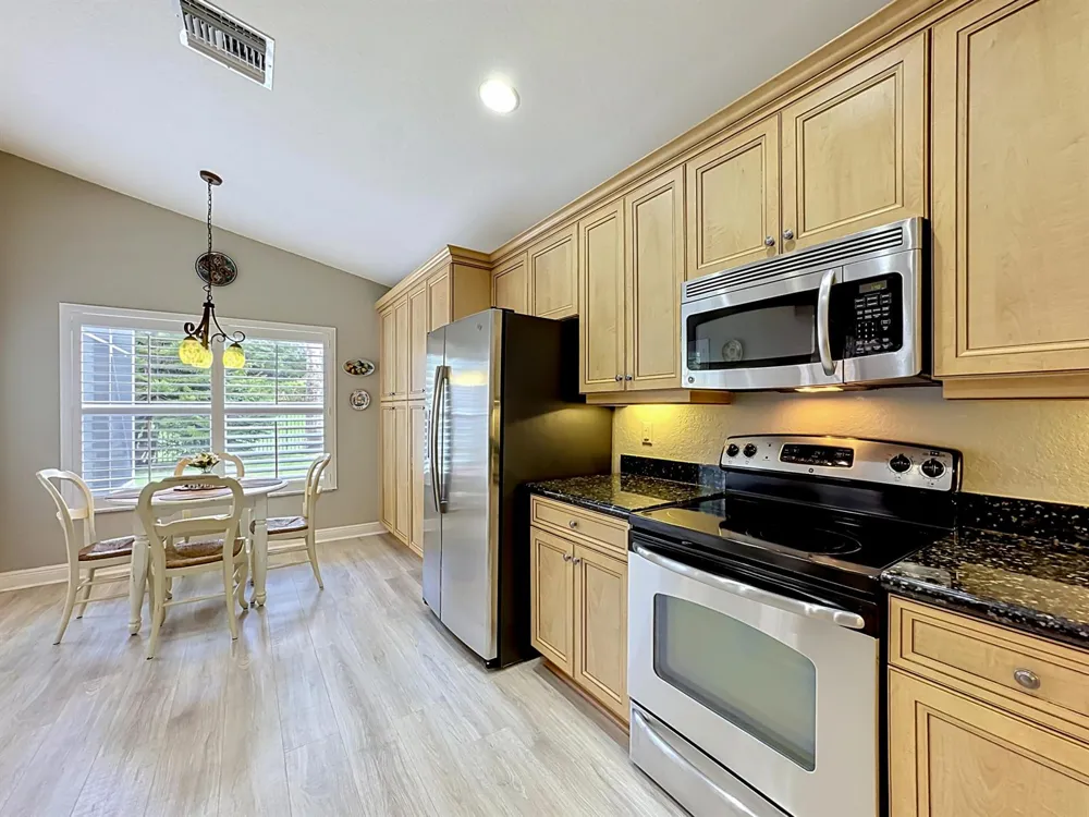 2045 Grey Falcon Circle SW Vero Beach, FL 32962