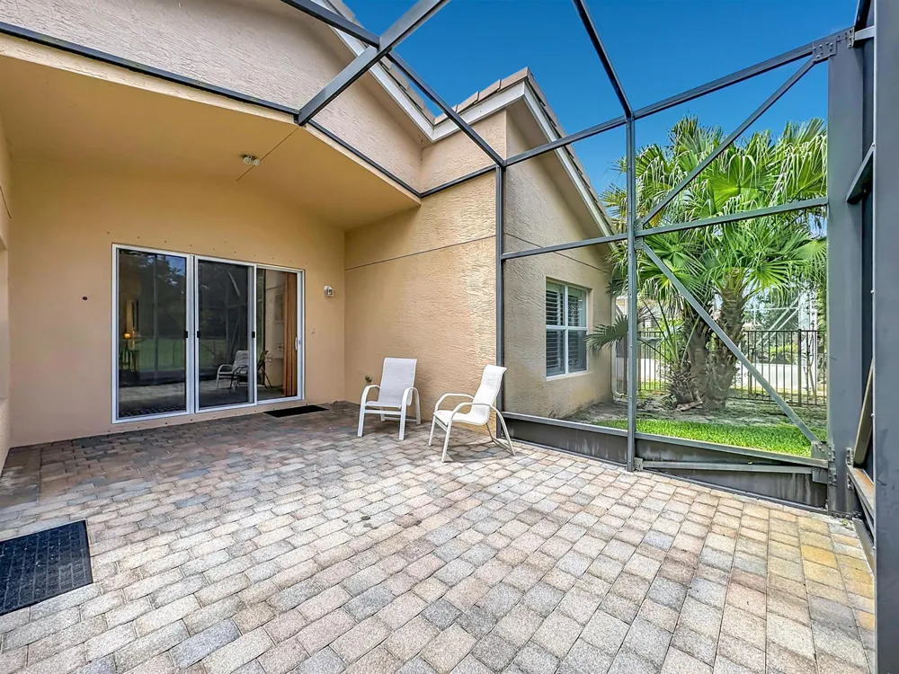 2045 Grey Falcon Circle SW Vero Beach, FL 32962