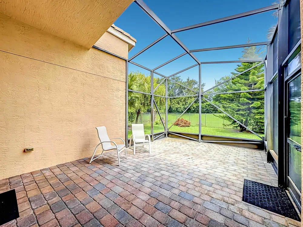 2045 Grey Falcon Circle SW Vero Beach, FL 32962