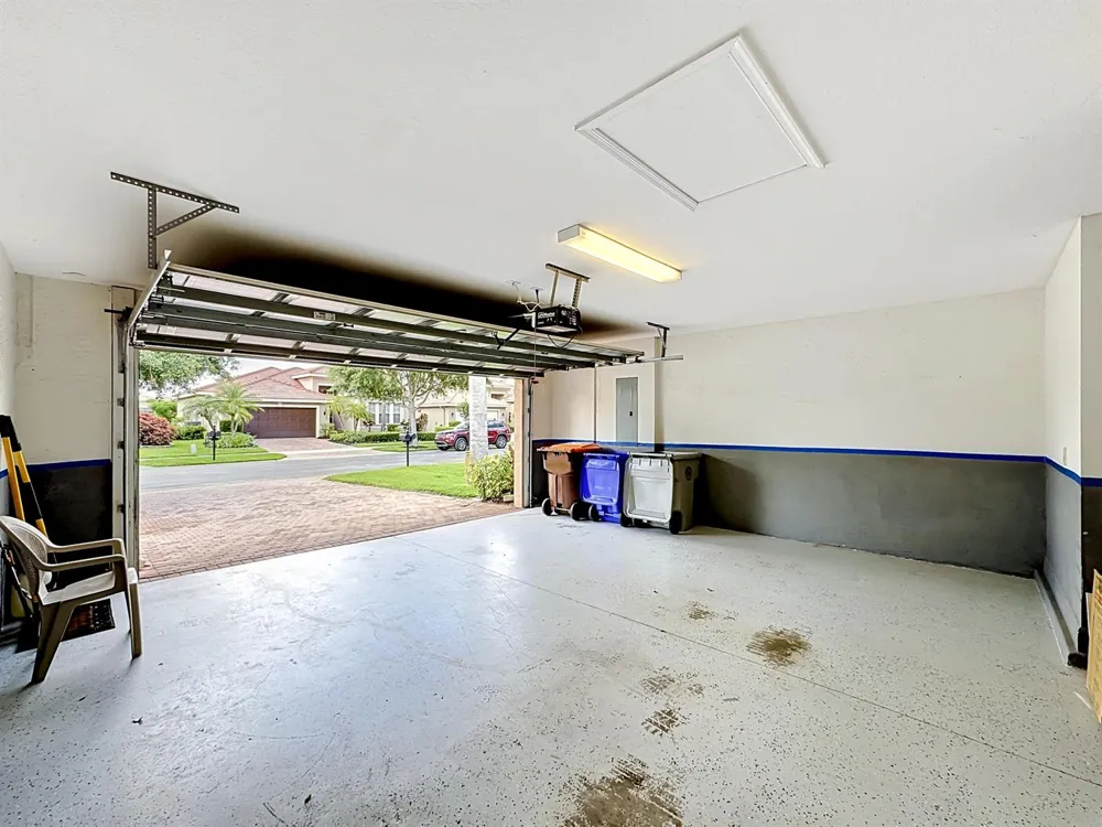 2045 Grey Falcon Circle SW Vero Beach, FL 32962