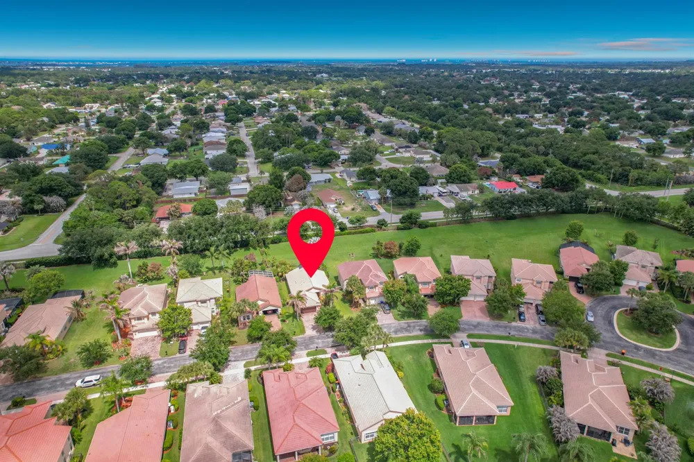 2045 Grey Falcon Circle SW Vero Beach, FL 32962