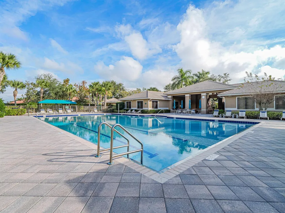 2045 Grey Falcon Circle SW Vero Beach, FL 32962