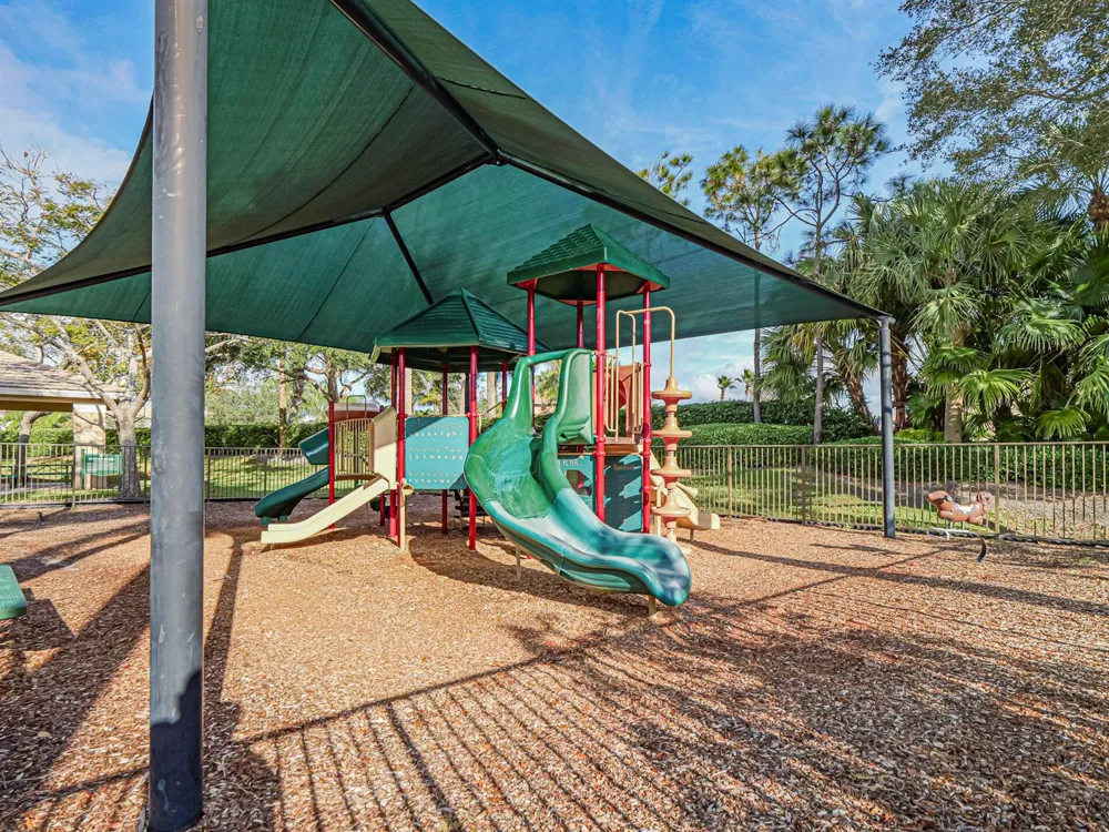 2045 Grey Falcon Circle SW Vero Beach, FL 32962