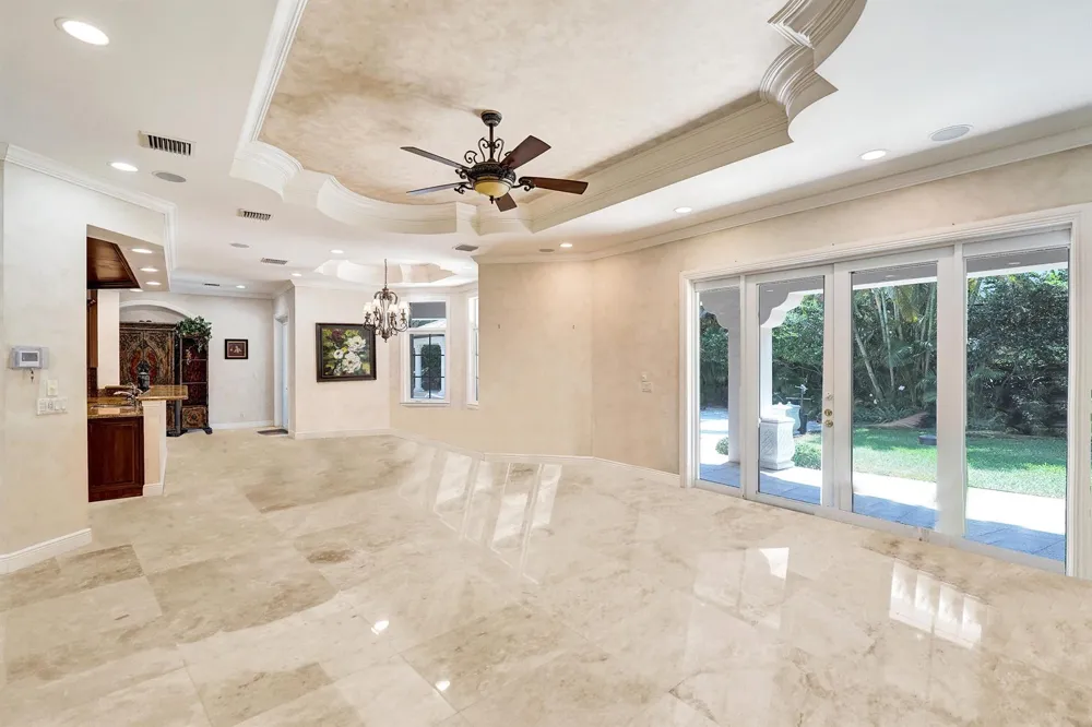 1212 E Lake Drive Fort Lauderdale, FL 33316