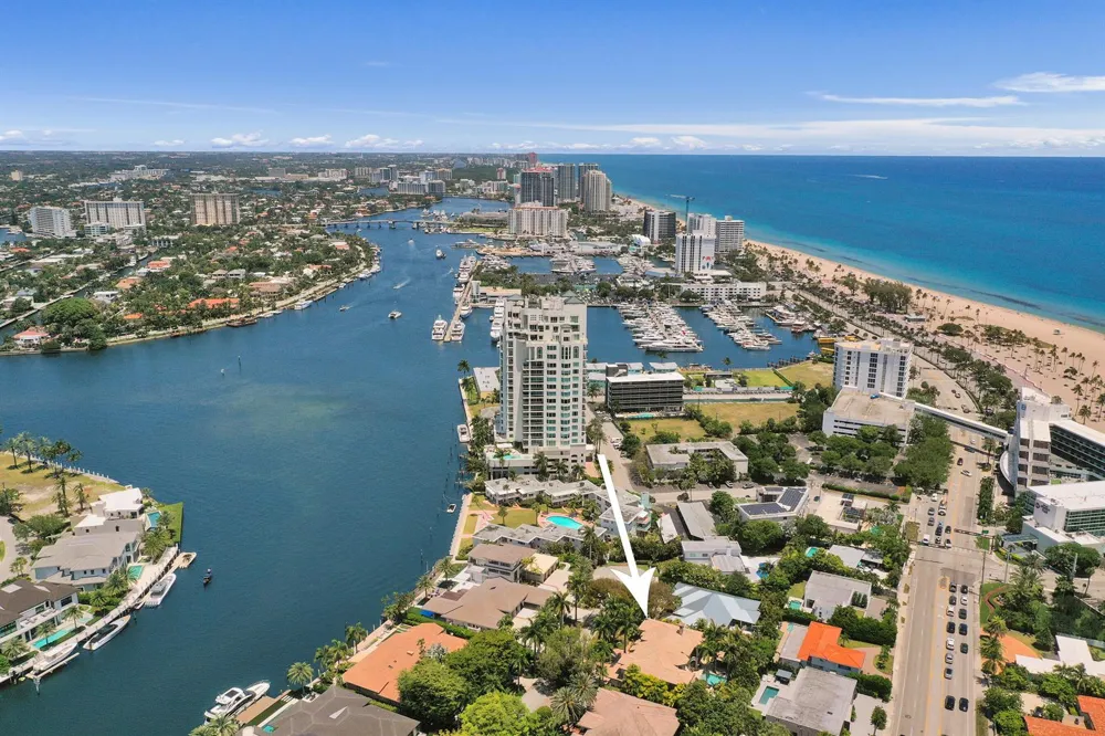 1212 E Lake Drive Fort Lauderdale, FL 33316