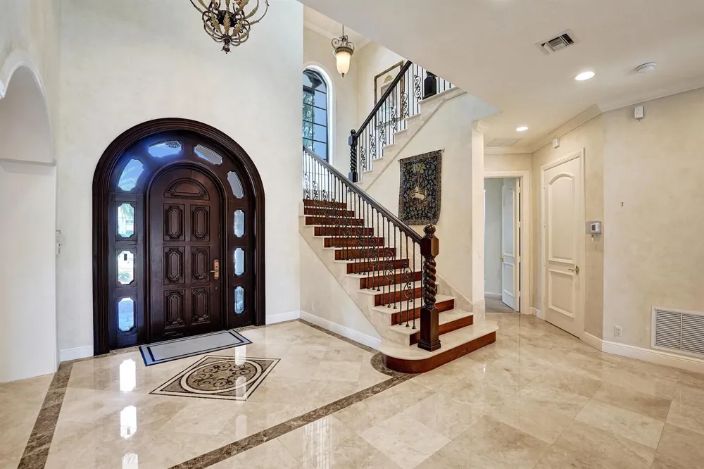 1212 E Lake Drive Fort Lauderdale, FL 33316