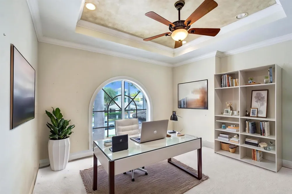 1212 E Lake Drive Fort Lauderdale, FL 33316
