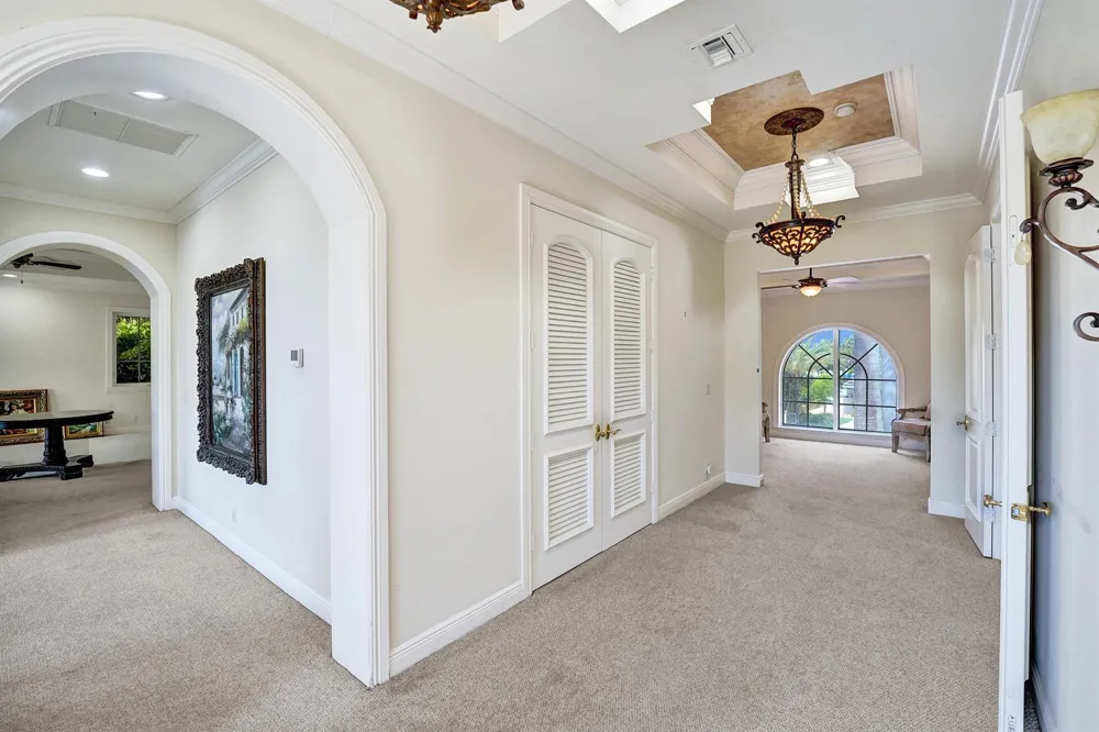 1212 E Lake Drive Fort Lauderdale, FL 33316