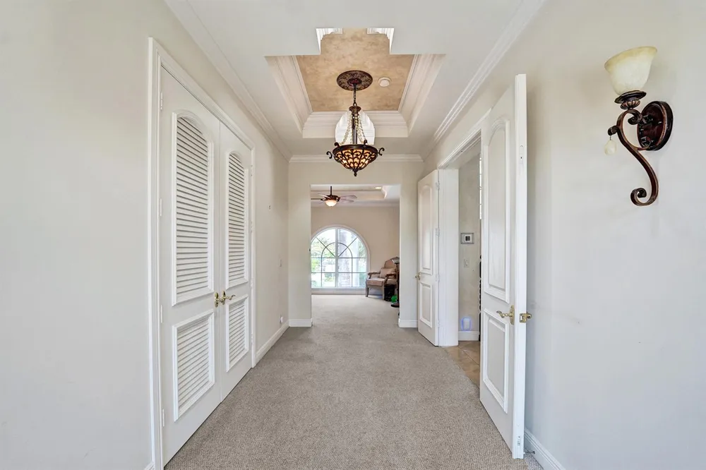 1212 E Lake Drive Fort Lauderdale, FL 33316