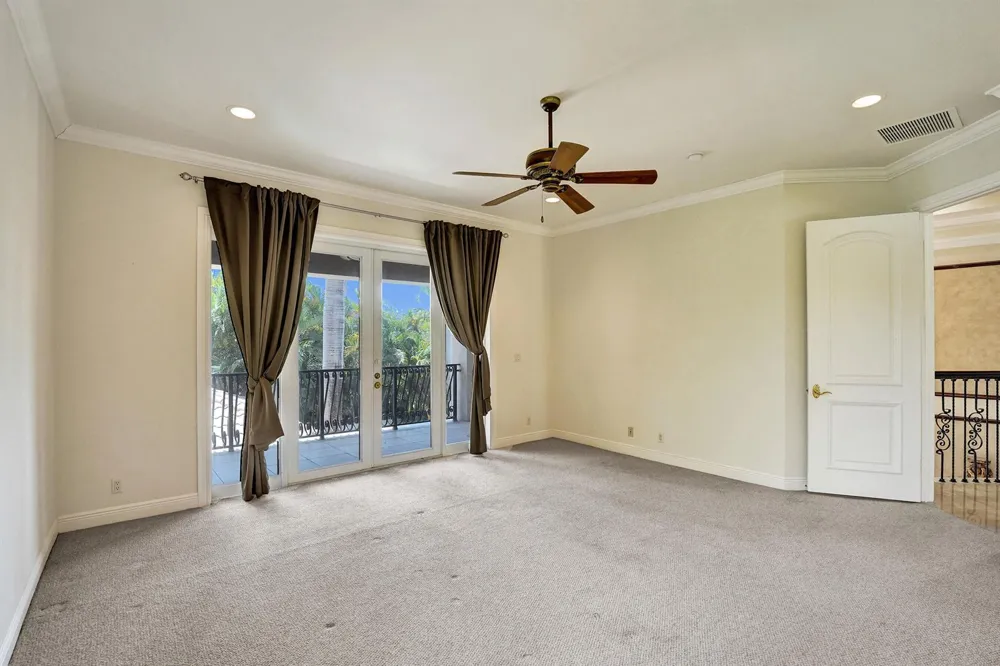 1212 E Lake Drive Fort Lauderdale, FL 33316