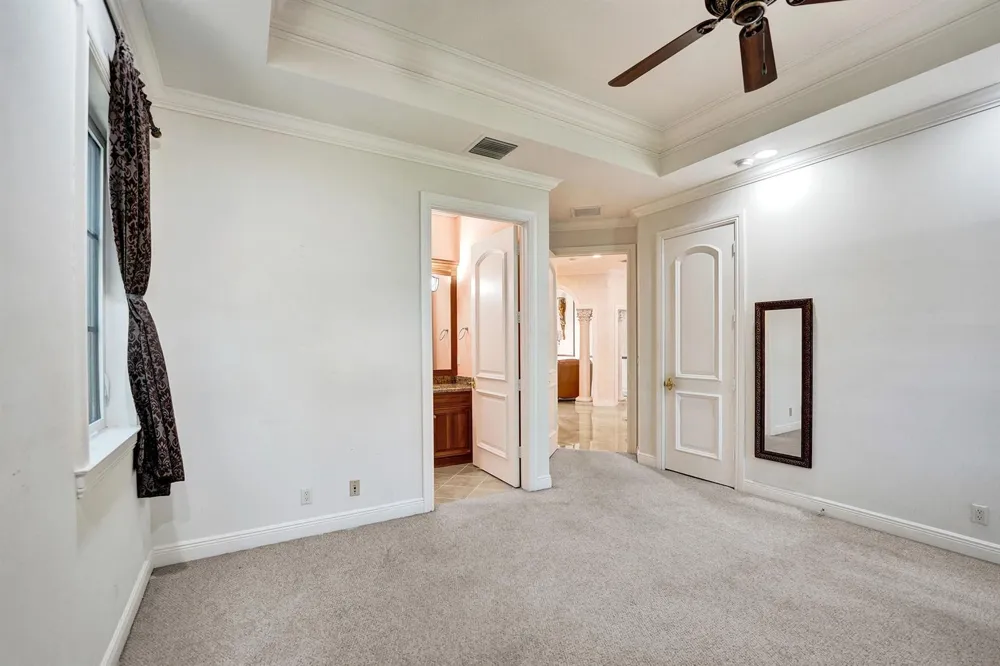 1212 E Lake Drive Fort Lauderdale, FL 33316