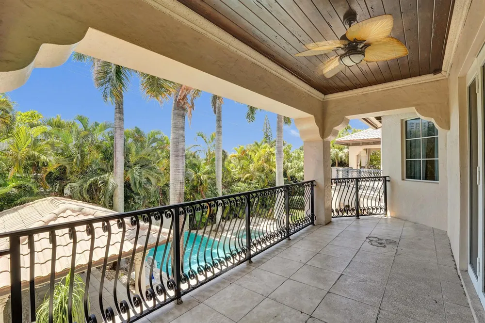 1212 E Lake Drive Fort Lauderdale, FL 33316