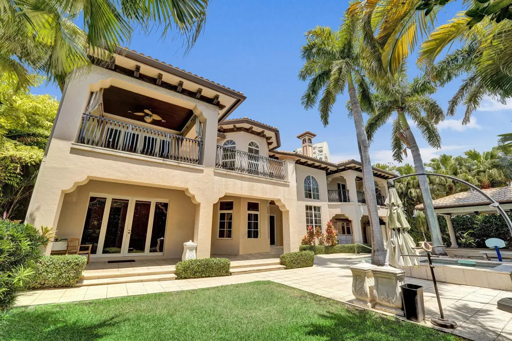 1212 E Lake Drive Fort Lauderdale, FL 33316