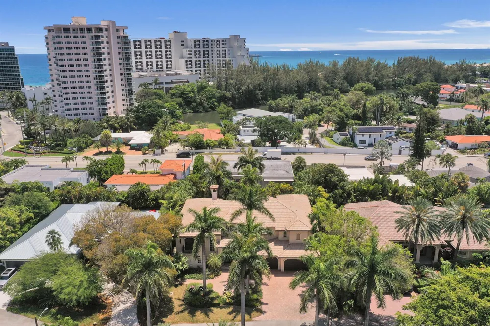 1212 E Lake Drive Fort Lauderdale, FL 33316