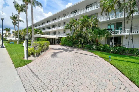 139 Sunrise Avenue #2030