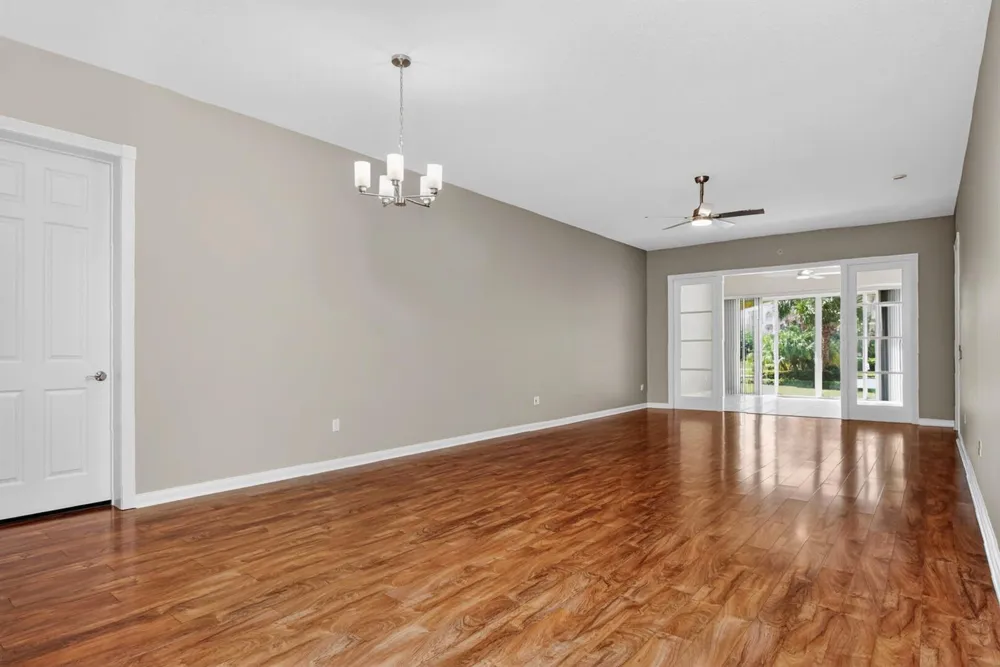 37 E Harbour Isle Dr Drive E #106 Fort Pierce, FL 34949