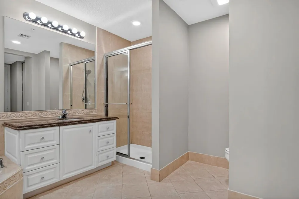 37 E Harbour Isle Dr Drive E #106 Fort Pierce, FL 34949