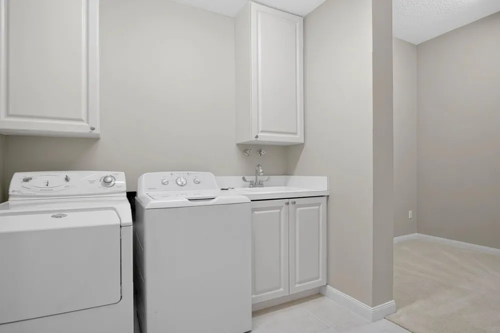 37 E Harbour Isle Dr Drive E #106 Fort Pierce, FL 34949
