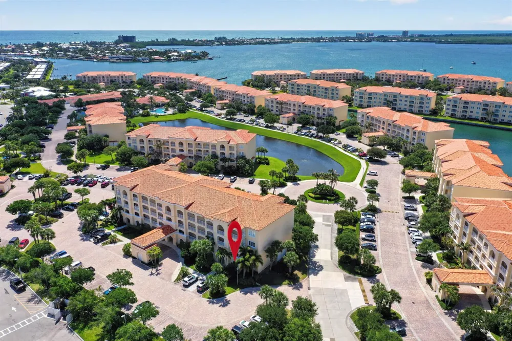 37 E Harbour Isle Dr Drive E #106 Fort Pierce, FL 34949