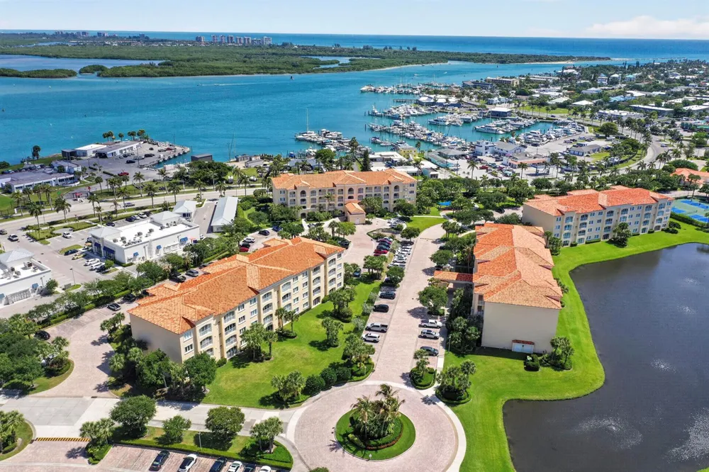37 E Harbour Isle Dr Drive E #106 Fort Pierce, FL 34949