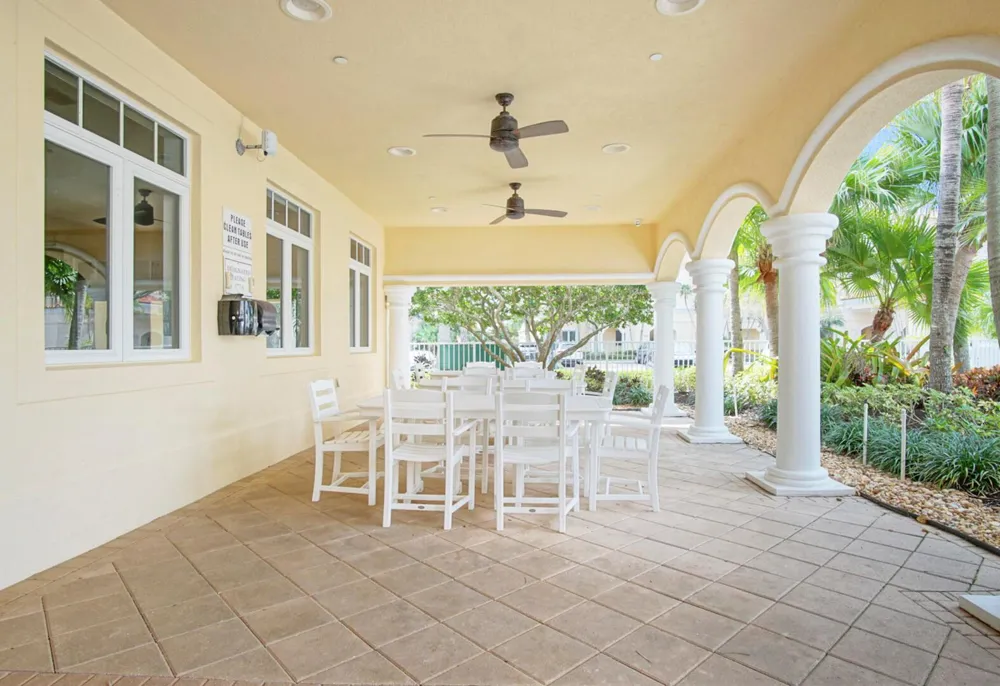 37 E Harbour Isle Dr Drive E #106 Fort Pierce, FL 34949